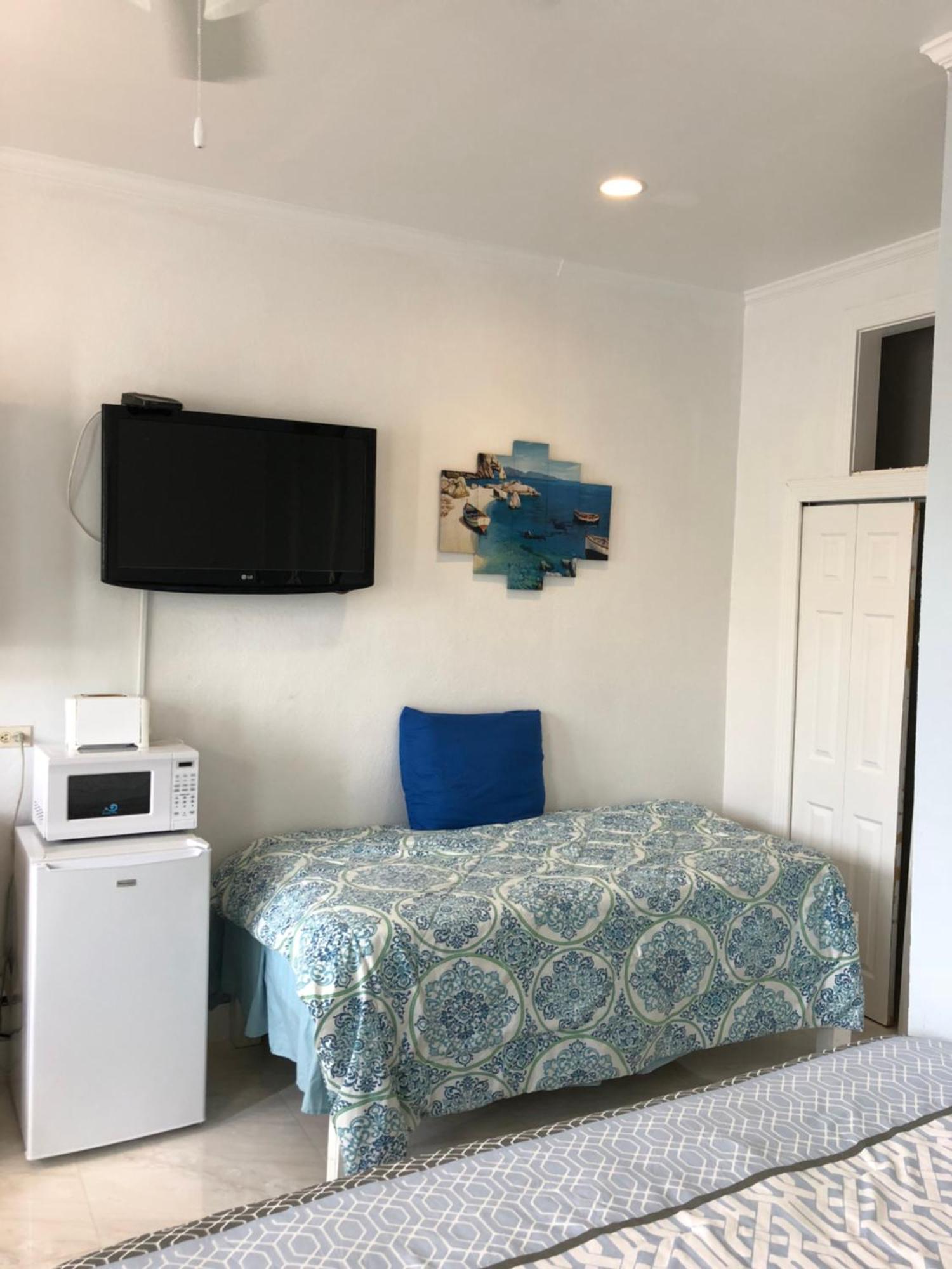 The Oasis Retreat Apartment Nassau Exterior photo