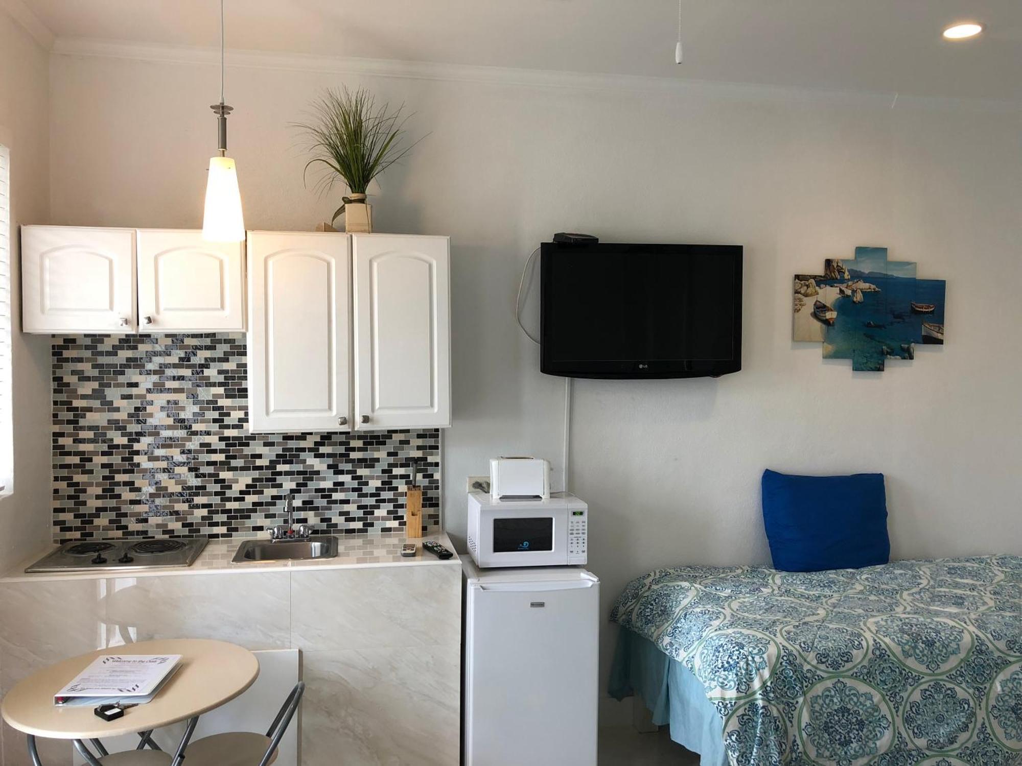 The Oasis Retreat Apartment Nassau Exterior photo