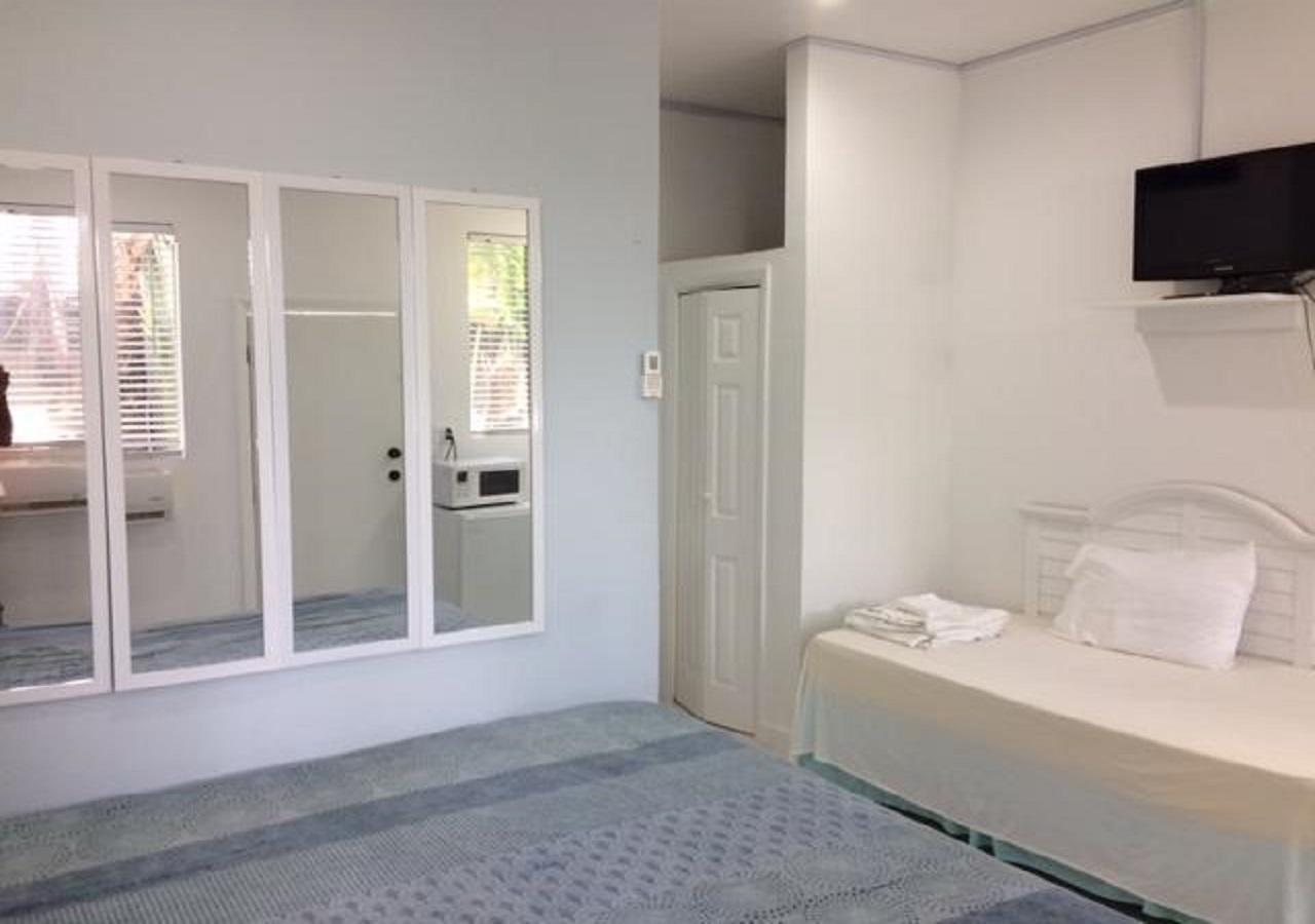 The Oasis Retreat Apartment Nassau Exterior photo