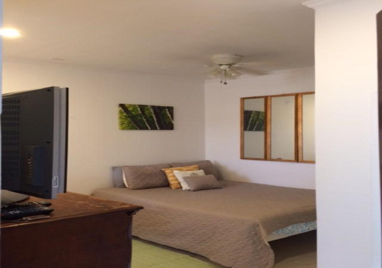 The Oasis Retreat Apartment Nassau Exterior photo