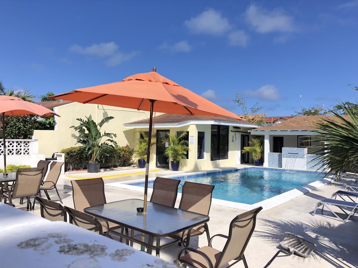 The Oasis Retreat Apartment Nassau Exterior photo